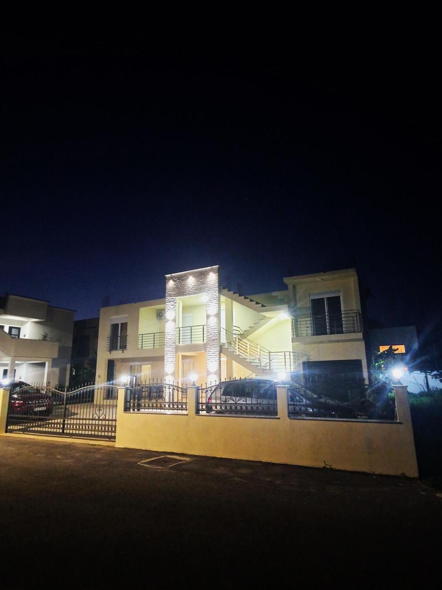 Ivana Apartments Ulcinj Luaran gambar